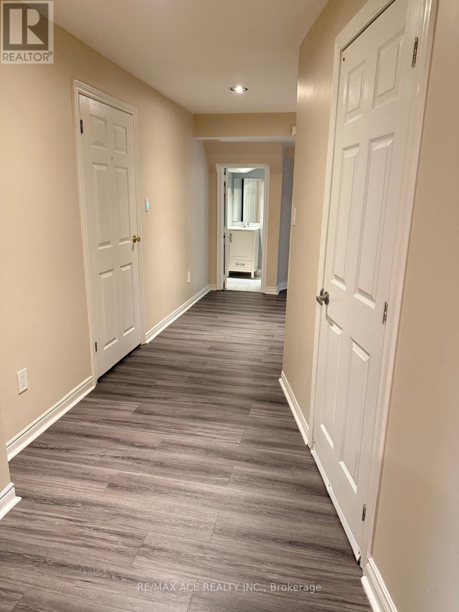 Bsmt - 392 East Avenue, Toronto, Ontario  M1C 2W6 - Photo 4 - E13553586