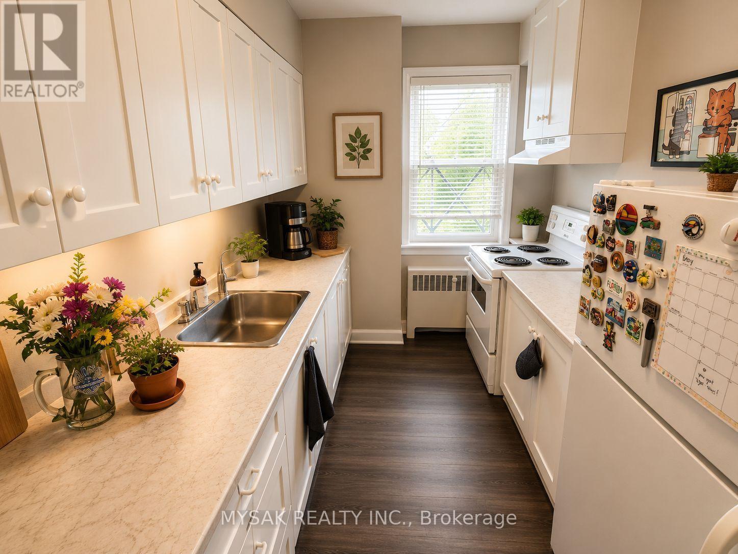 32-36 Welland Avenue, St. Catharines, Ontario  L2R 2M3 - Photo 12 - X13558406