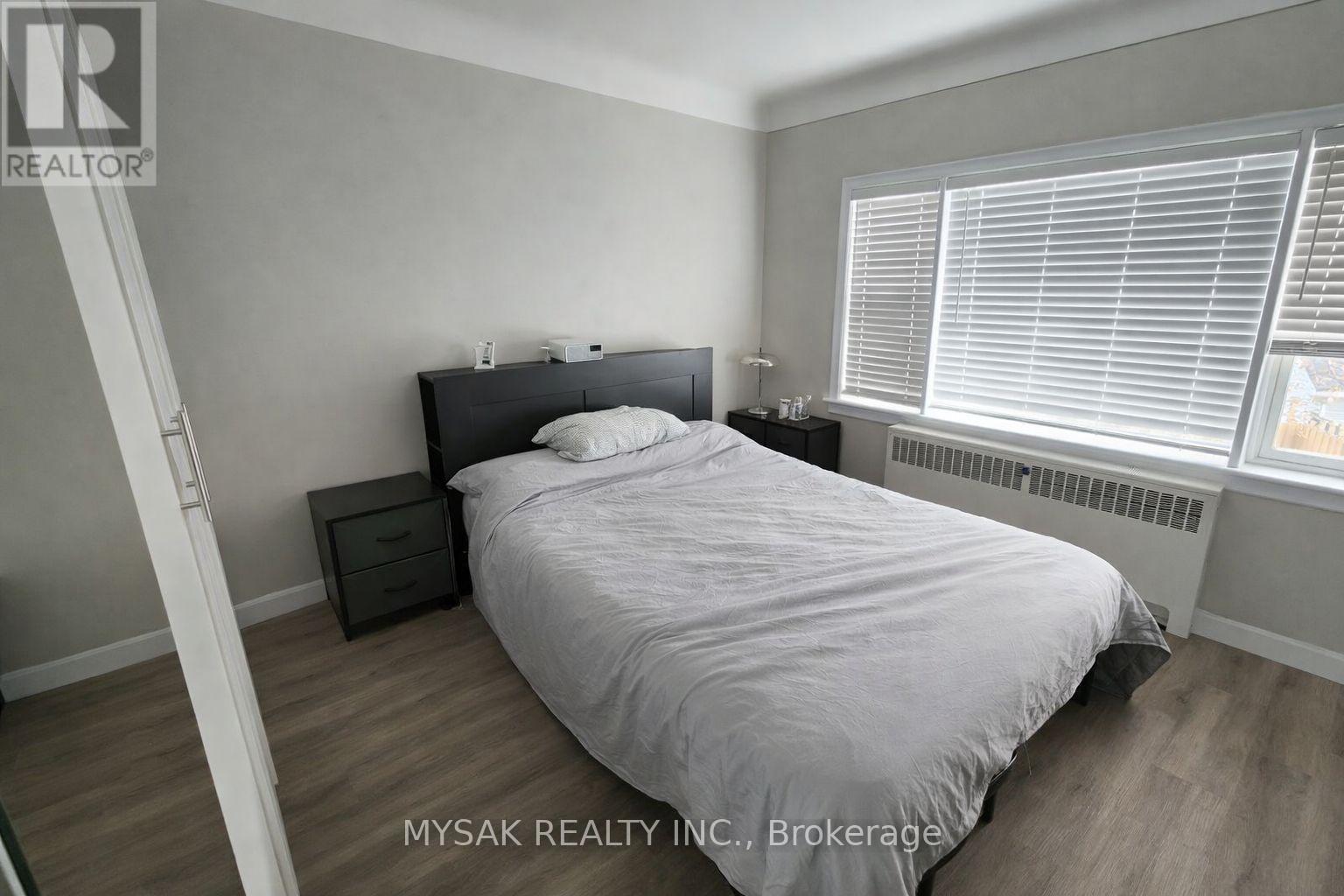 32-36 Welland Avenue, St. Catharines, Ontario  L2R 2M3 - Photo 7 - X13558406