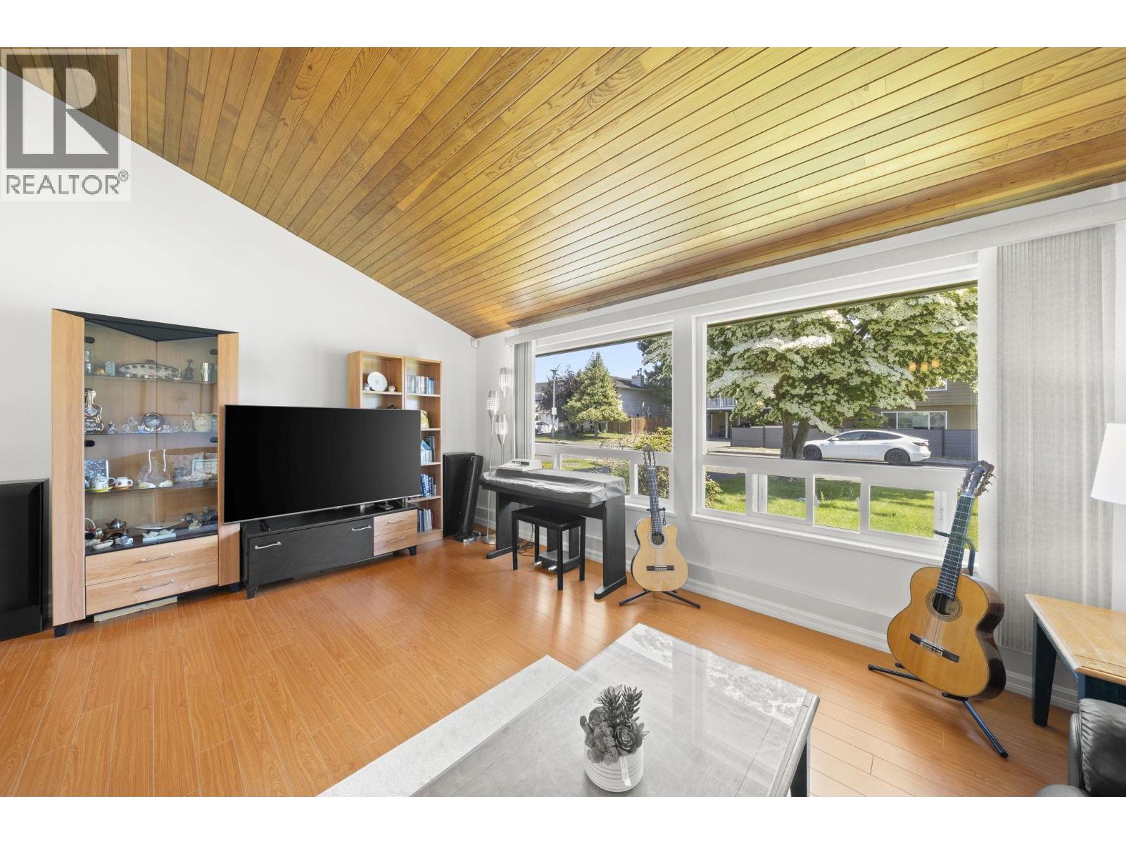 10311 Hollymount Drive, Richmond, British Columbia  V7E 4S2 - Photo 2 - R3141960