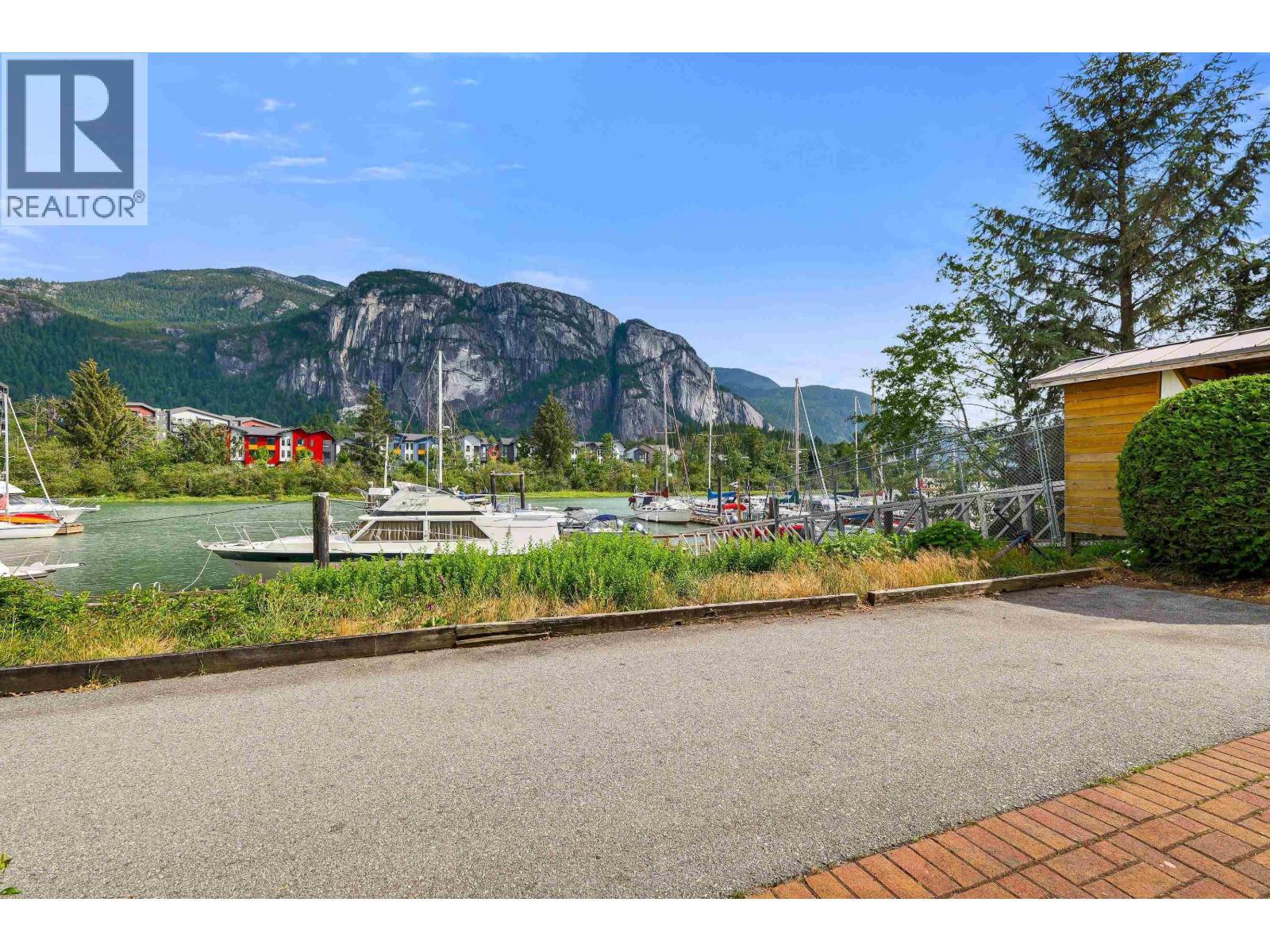 110 1468 Pemberton Avenue, Squamish, British Columbia  V8B 0K2 - Photo 31 - R3145646