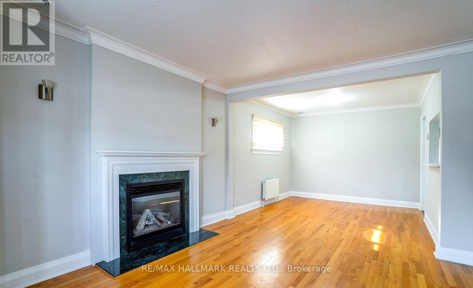 62 Lankin Boulevard, Toronto, Ontario  M4J 4X1 - Photo 7 - E13558086