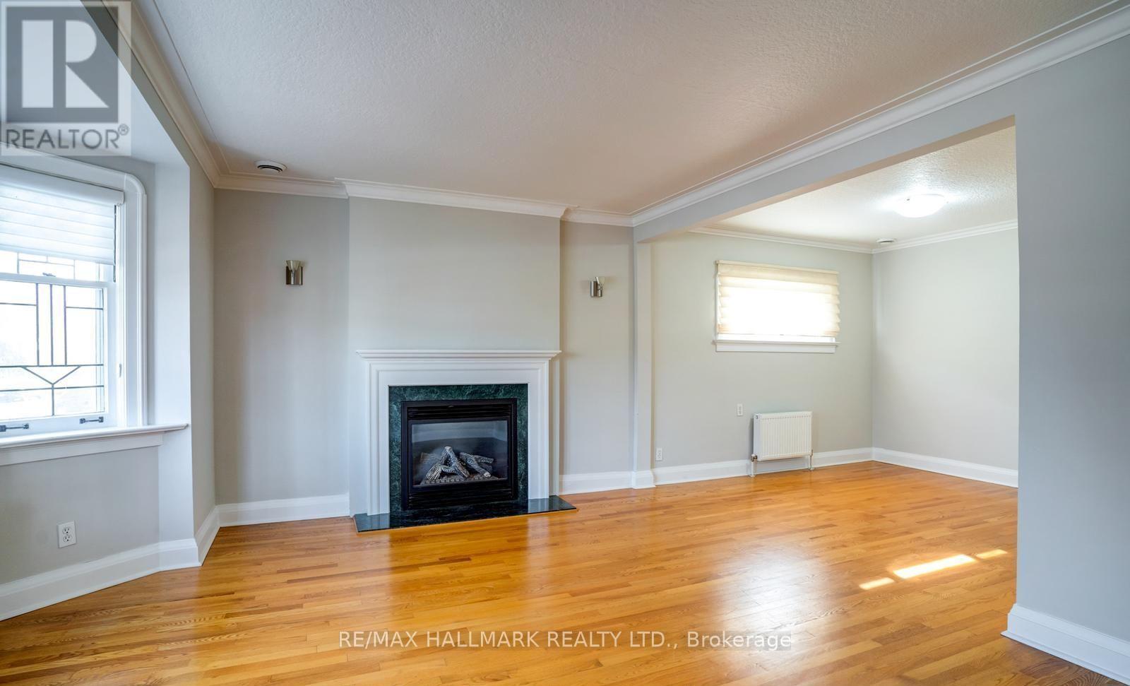 62 Lankin Boulevard, Toronto, Ontario  M4J 4X1 - Photo 3 - E13558086