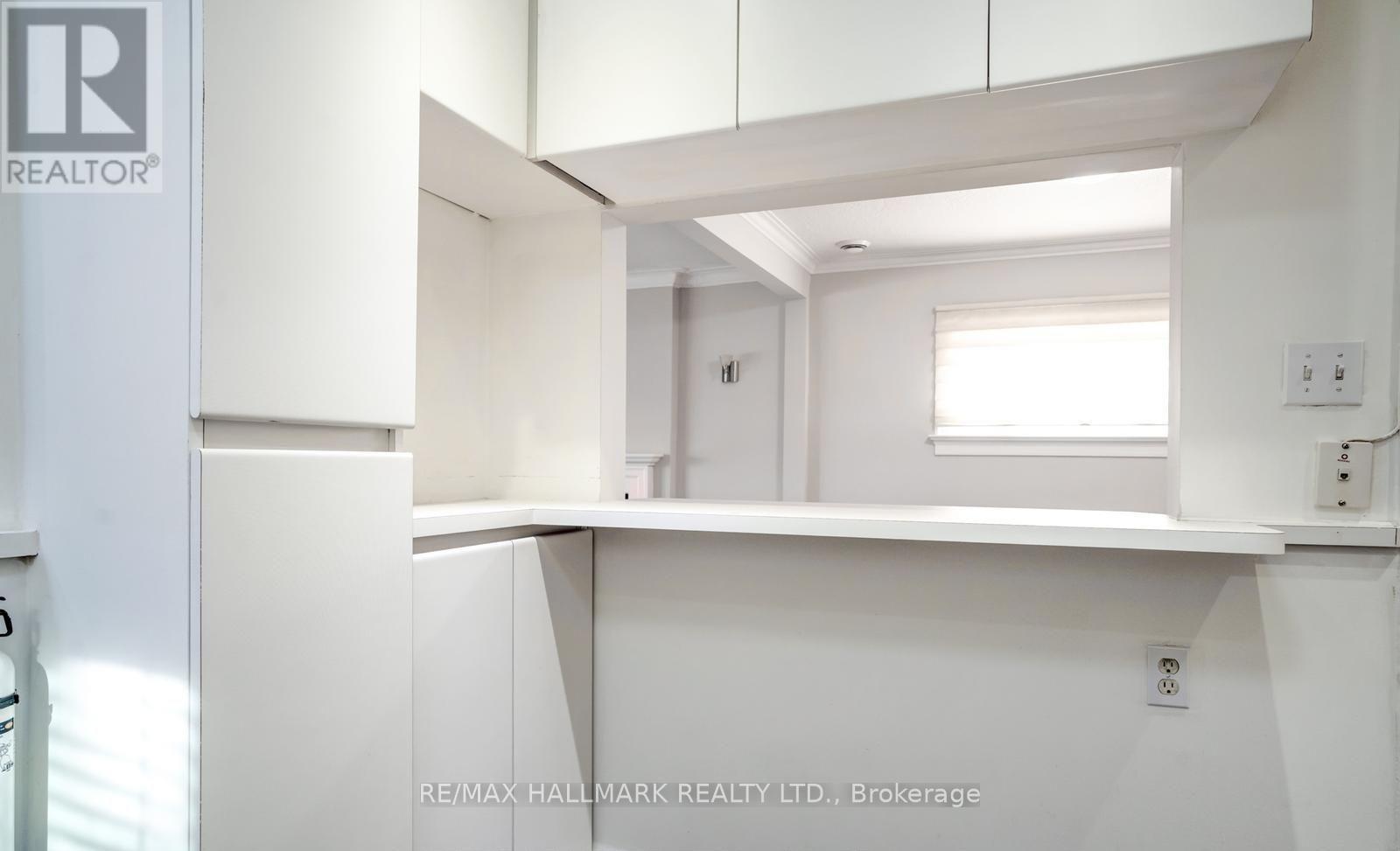62 Lankin Boulevard, Toronto, Ontario  M4J 4X1 - Photo 12 - E13558086