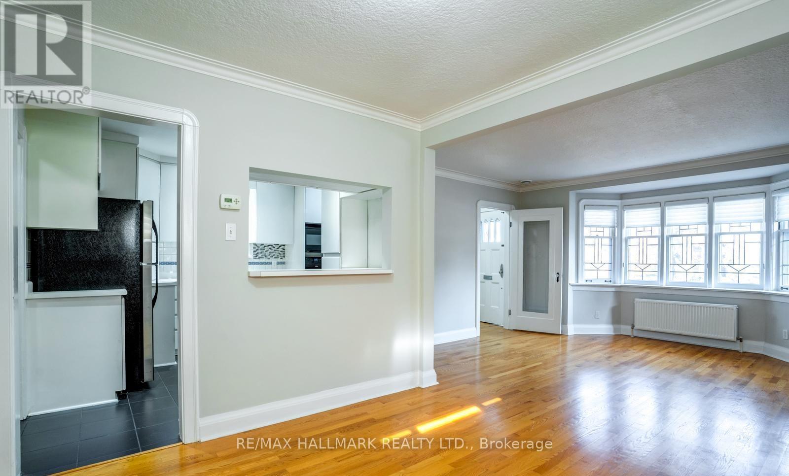 62 Lankin Boulevard, Toronto, Ontario  M4J 4X1 - Photo 9 - E13558086