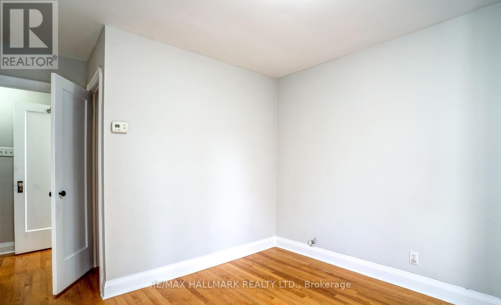 62 Lankin Boulevard, Toronto, Ontario  M4J 4X1 - Photo 17 - E13558086