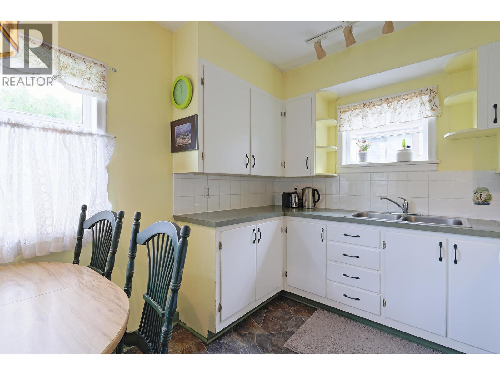 2546 Eton Street, Vancouver, British Columbia  V5K 1J7 - Photo 8 - R3145688