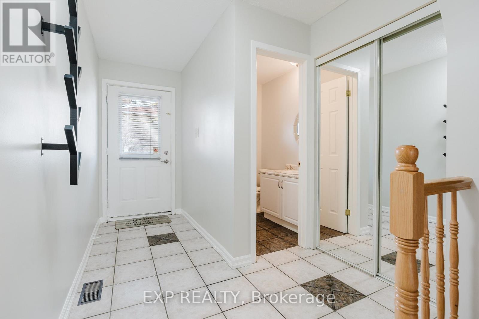 378 Valade Crescent, Ottawa, Ontario K4A 2V8 - Photo 3 - X13149164