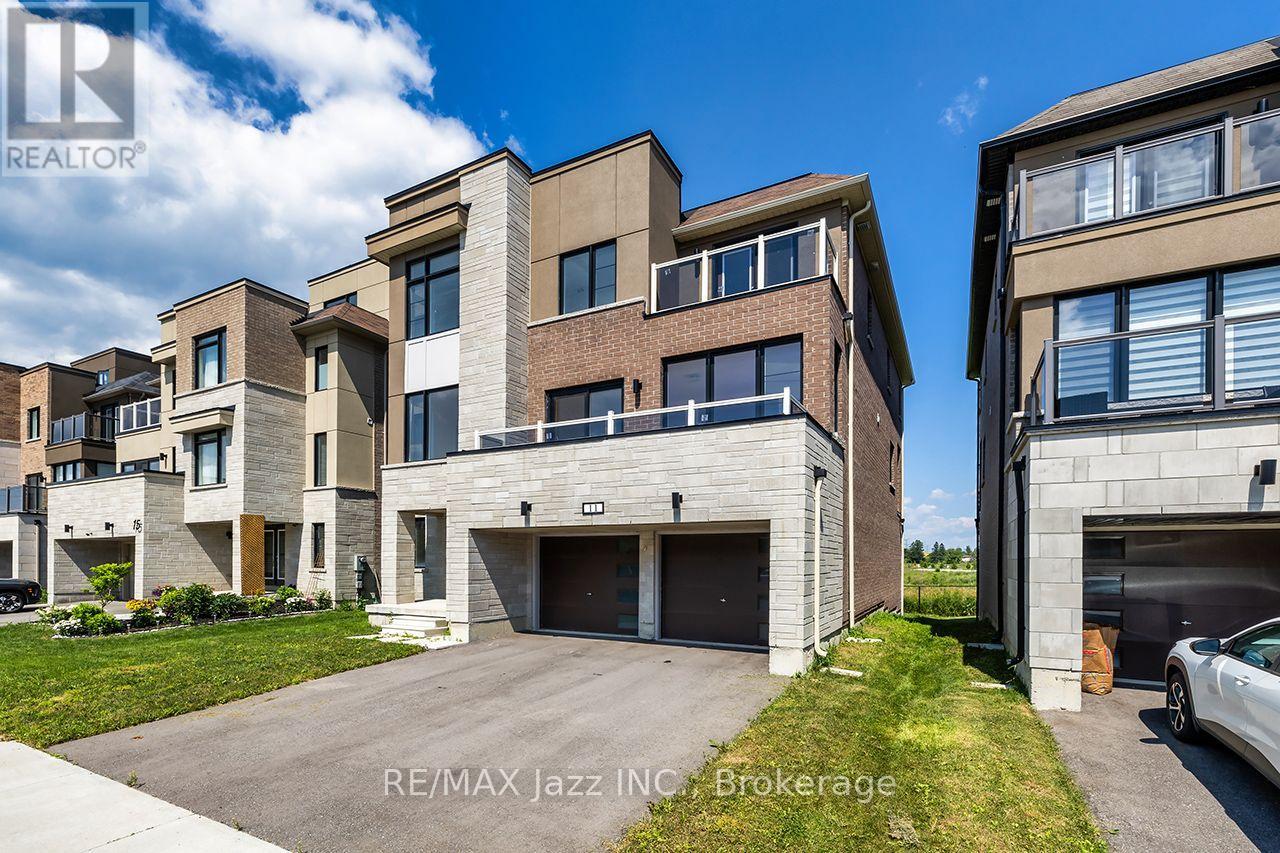 11 Yacht Drive, Clarington, Ontario  L1C 4B1 - Photo 1 - E13558554
