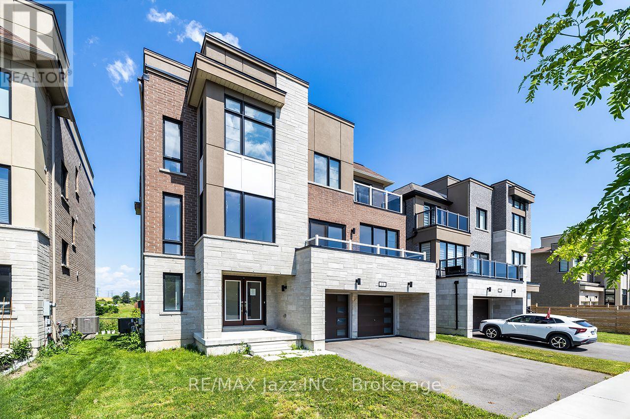 11 Yacht Drive, Clarington, Ontario  L1C 4B1 - Photo 2 - E13558554