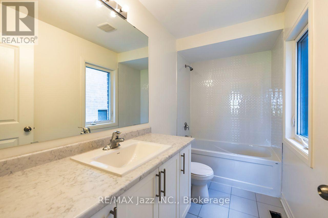 11 Yacht Drive, Clarington, Ontario  L1C 4B1 - Photo 35 - E13558554