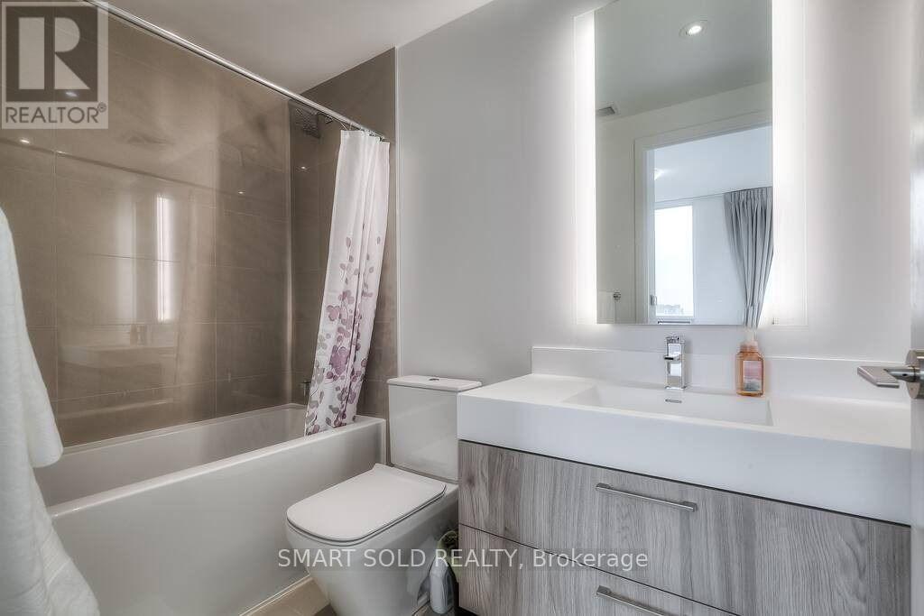 2211 - 1 Yorkville Avenue, Toronto, Ontario  M4W 1L1 - Photo 10 - C13558566