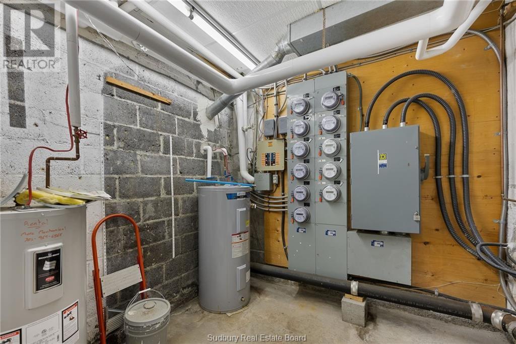 29 Laren Street, Wahnapitae, Ontario  P0M 3C0 - Photo 38 - 2126906
