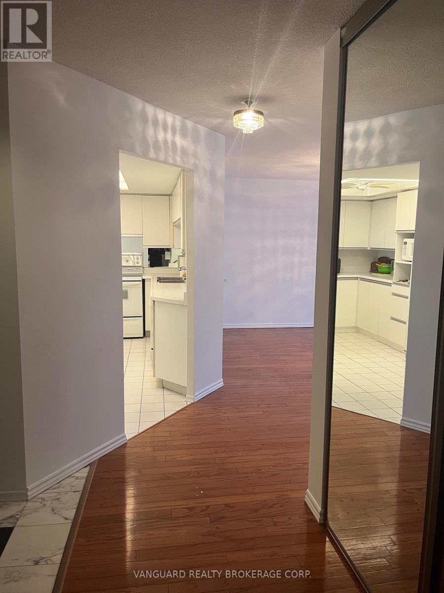 1706 - 7460 Bathurst Street, Vaughan, Ontario  L4J 7K9 - Photo 4 - N13558556