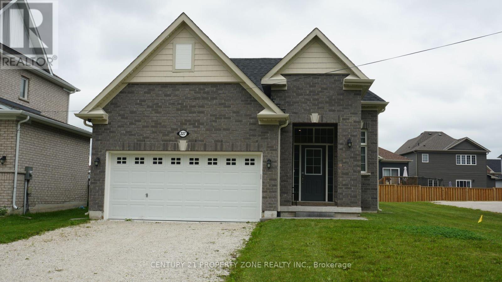 227 Mowat Street N, Clearview (Stayner), Ontario  L0M 1S0 - Photo 3 - S13558558