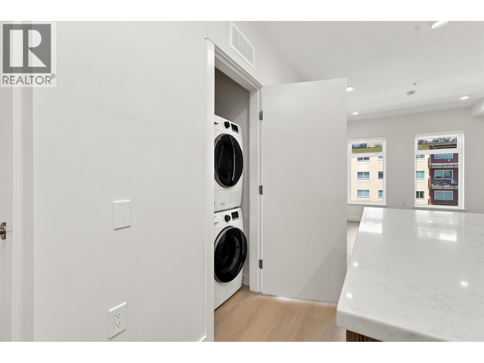 416 82 First Street, New Westminster, British Columbia  V3L 0L8 - Photo 11 - R3145280