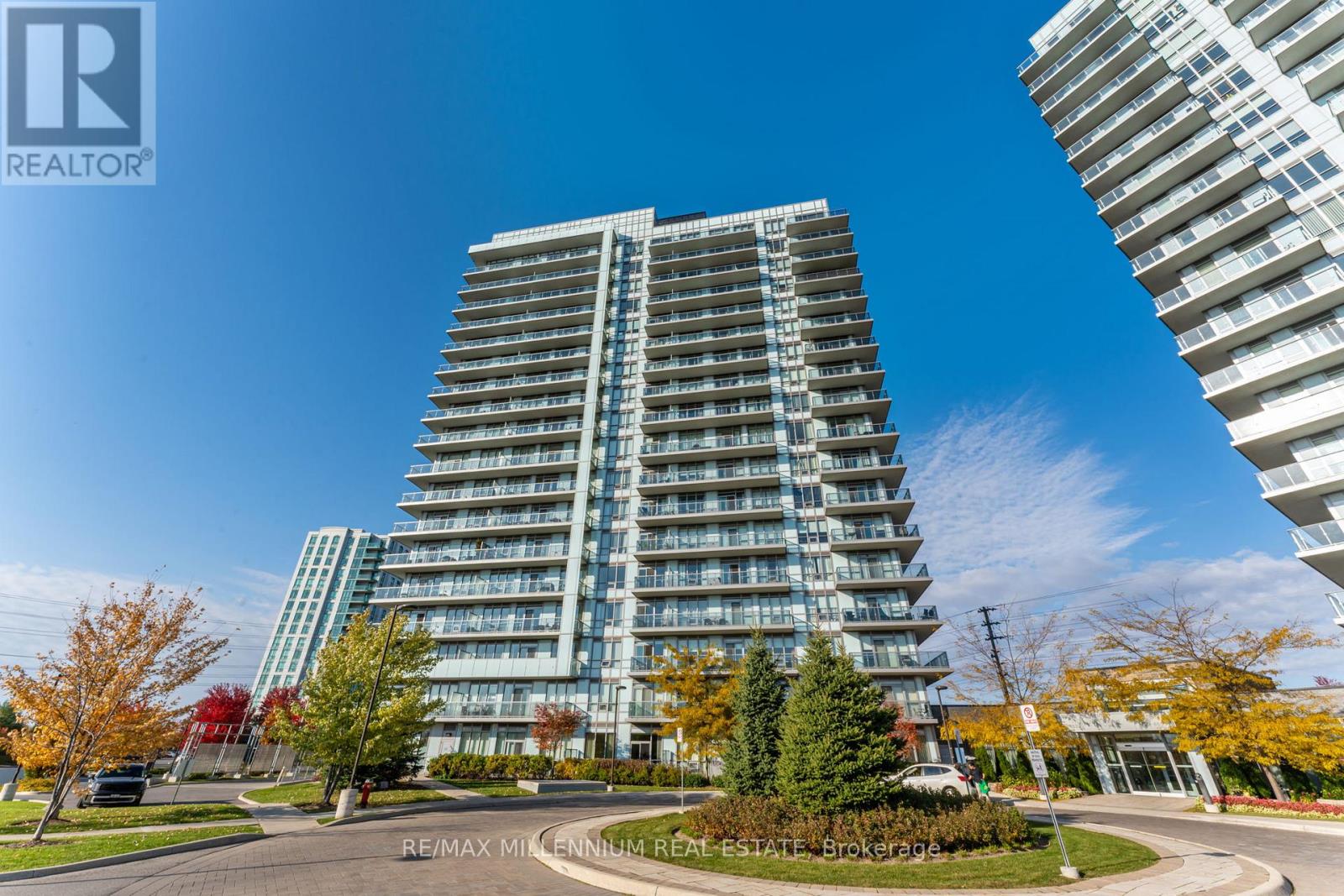 402 - 4633 Glen Erin Drive, Mississauga, Ontario L5M 0Y6 - Photo 3 - W13558522