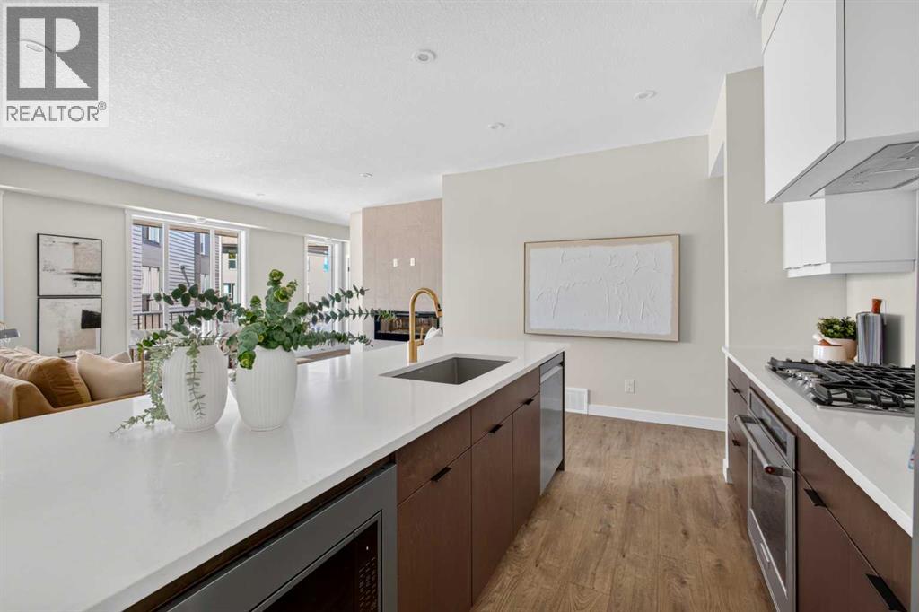 609 Sovereign Common Sw, Calgary, Alberta  T3C 3Y3 - Photo 19 - A2286298