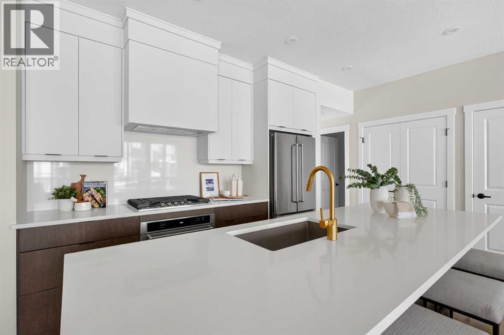 609 Sovereign Common Sw, Calgary, Alberta  T3C 3Y3 - Photo 15 - A2286298