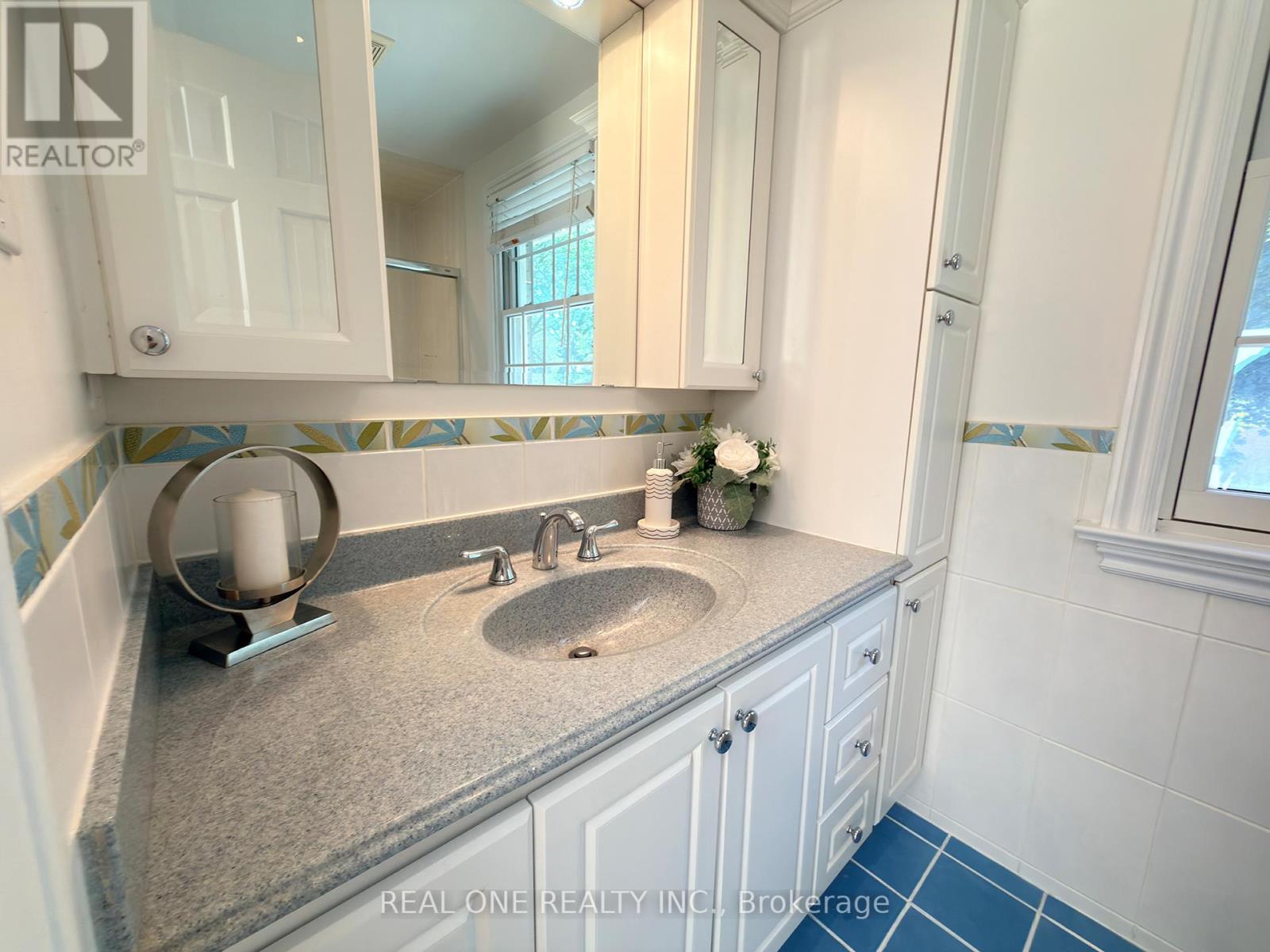 1585 Crombie Road, Mississauga, Ontario  L5J 4J1 - Photo 31 - W13493962