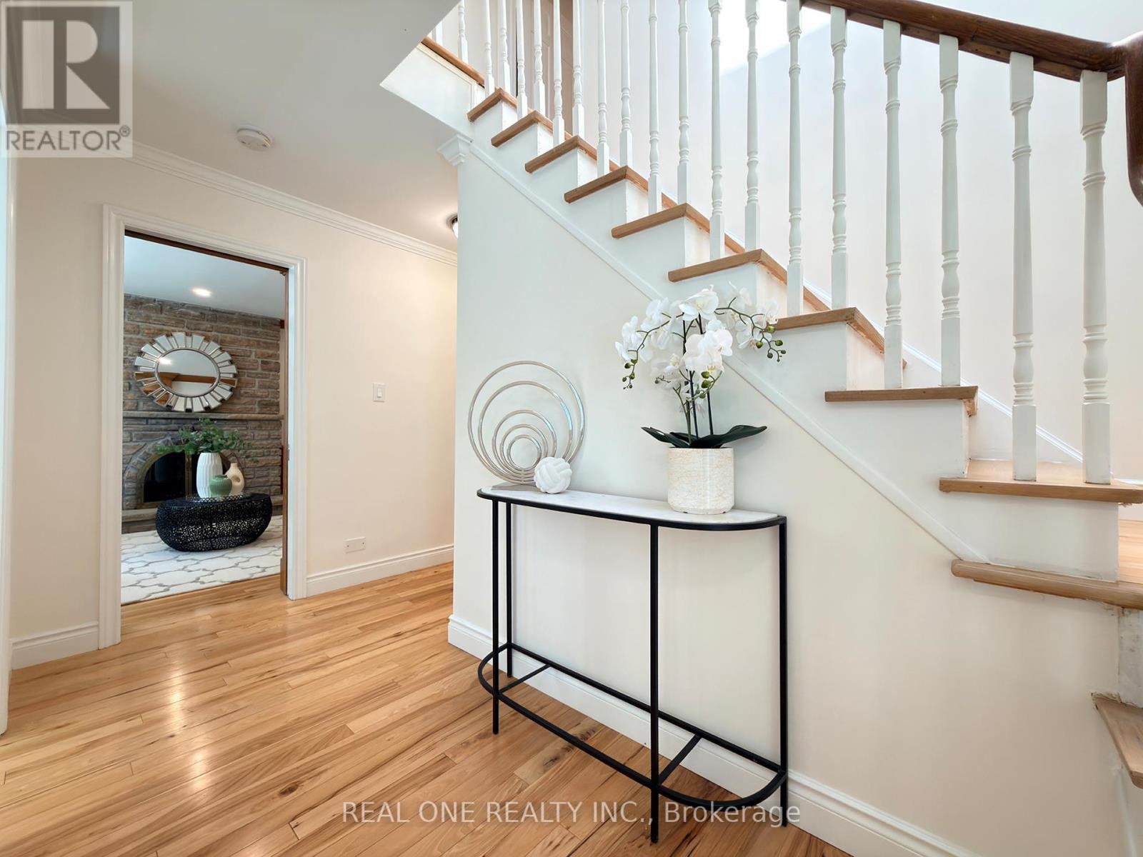 1585 Crombie Road, Mississauga, Ontario  L5J 4J1 - Photo 14 - W13493962