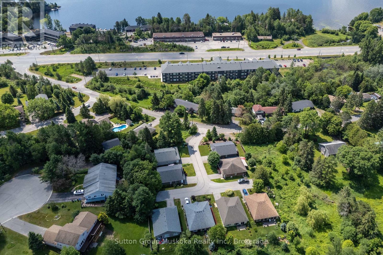 6 - 11 Autumn Lane, Huntsville, Ontario  P1H 0C7 - Photo 6 - X13558634