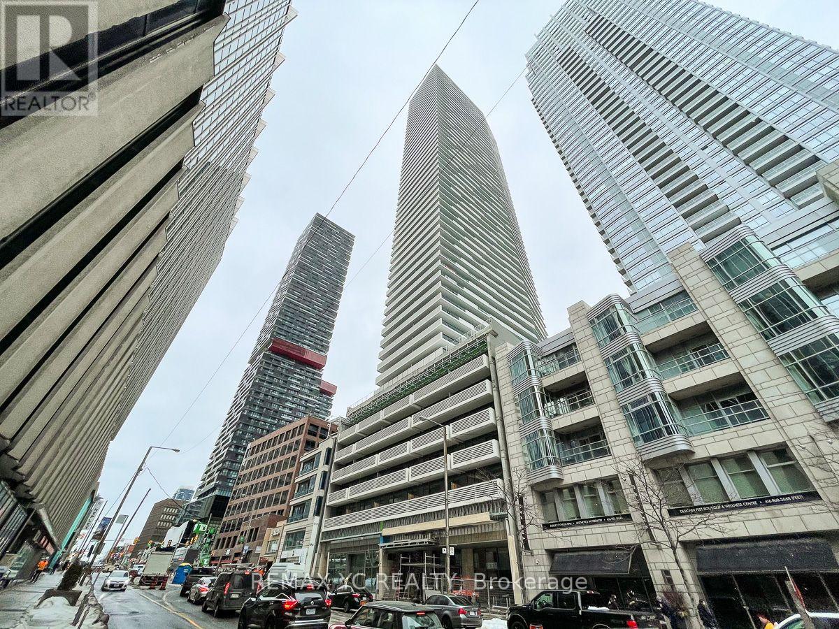 #1201 - 2221 YONGE STREET, Toronto (Mount Pleasant West)