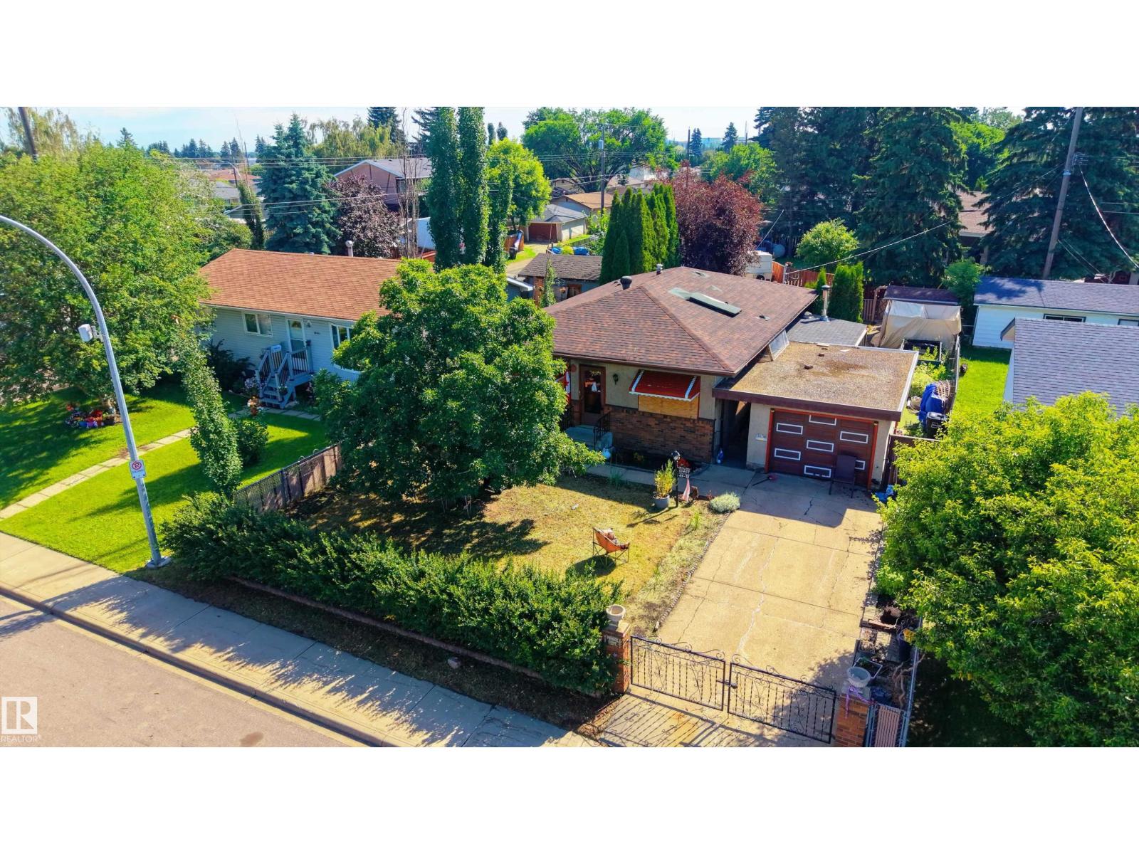 10407 45 ST NW, Edmonton