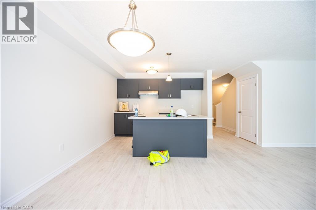 18 Pine Warbler Street, Kitchener, Ontario  N2P 0L6 - Photo 14 - 40847805