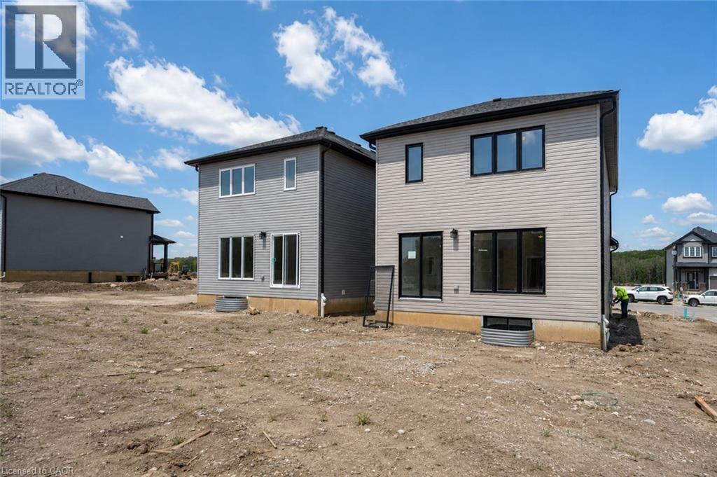 18 Pine Warbler Street, Kitchener, Ontario  N2P 0L6 - Photo 2 - 40847805