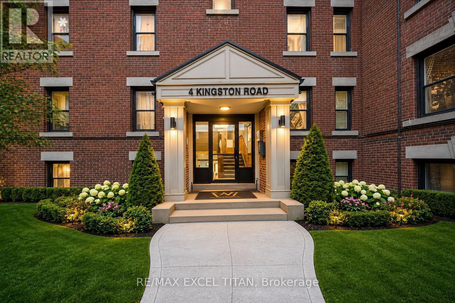 43 - 4 KINGSTON ROAD, Toronto (Woodbine Corridor)