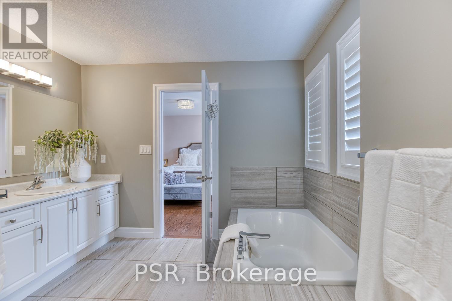 540 Landgren Court, Waterloo, Ontario  N2A 4J7 - Photo 21 - X13558750