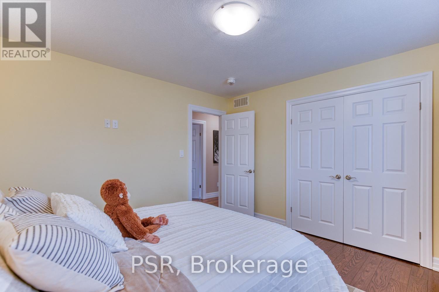 540 Landgren Court, Waterloo, Ontario  N2A 4J7 - Photo 23 - X13558750
