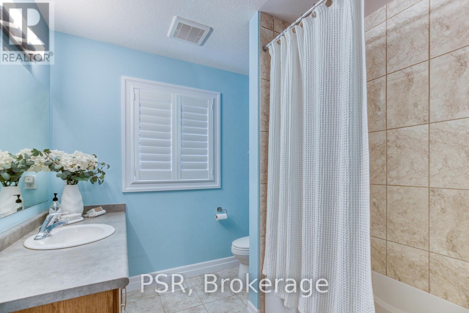 540 Landgren Court, Waterloo, Ontario  N2A 4J7 - Photo 24 - X13558750