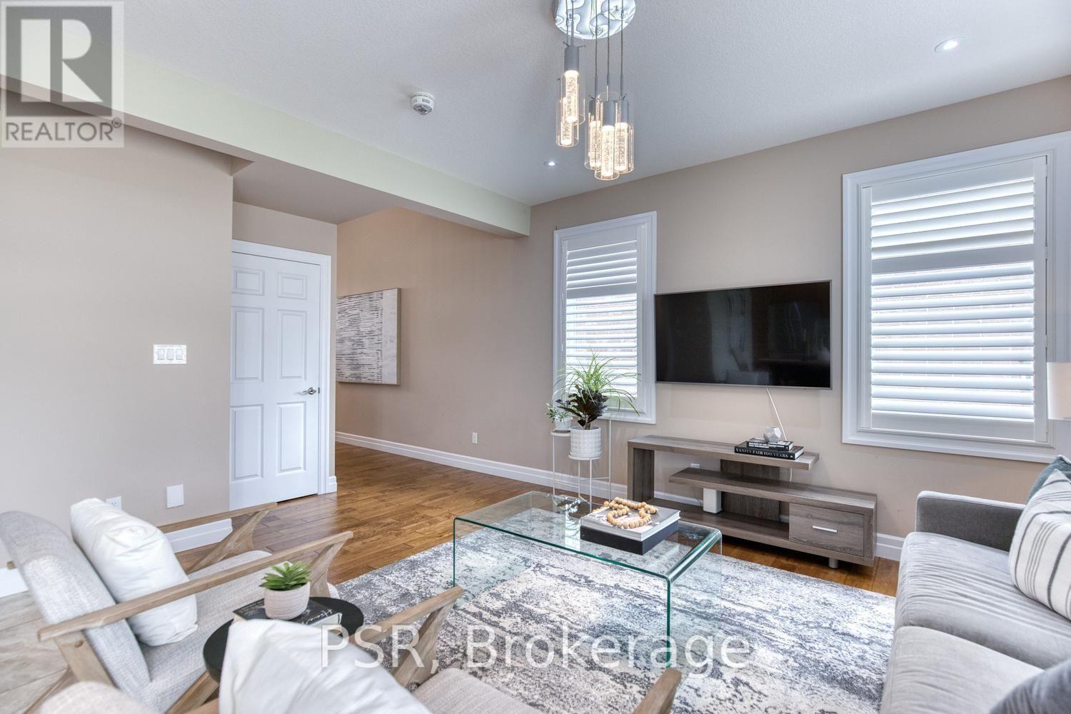 540 Landgren Court, Waterloo, Ontario  N2A 4J7 - Photo 7 - X13558750