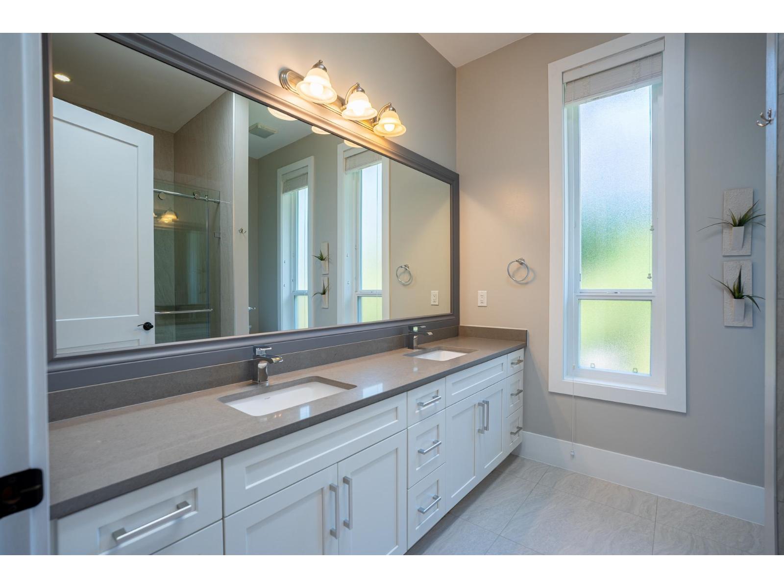 12528 52a Avenue Avenue, Surrey, British Columbia  X3X 3K3 - Photo 21 - R3145616