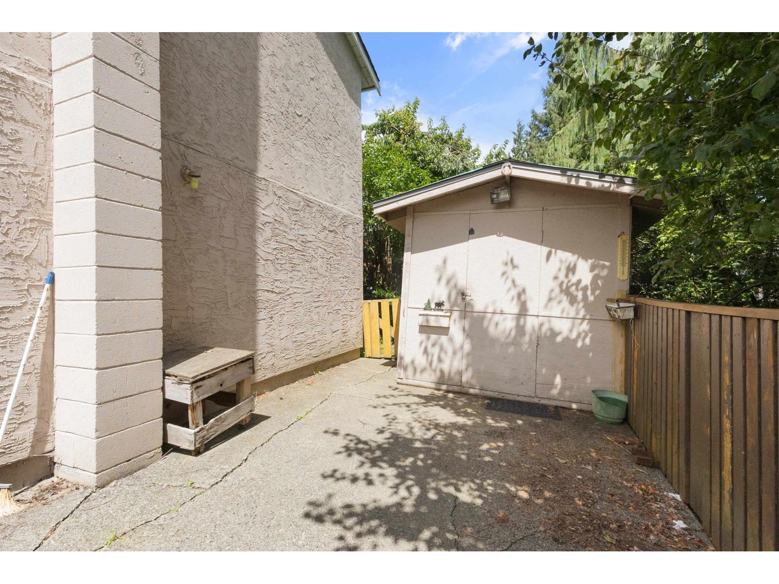 34107 Marshall Road, Abbotsford, British Columbia  V2S 1L8 - Photo 10 - R3144770