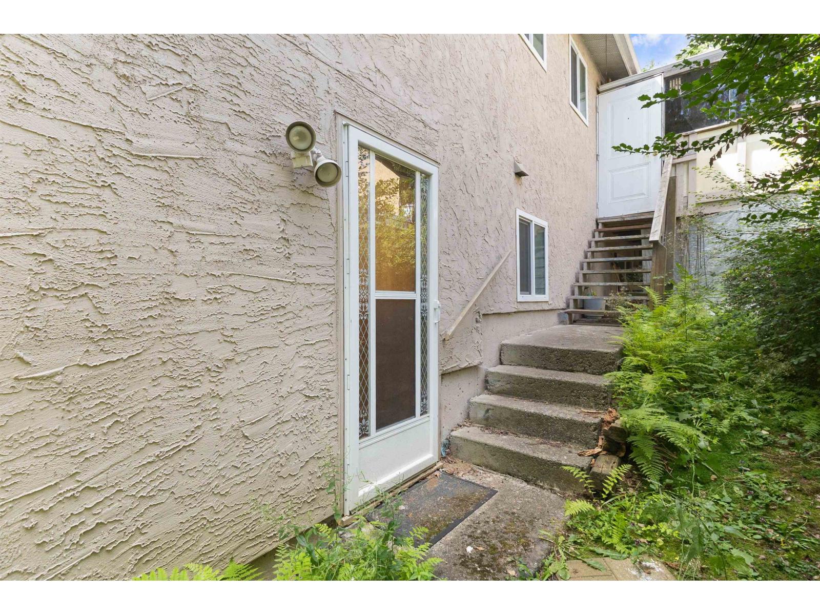 34107 Marshall Road, Abbotsford, British Columbia  V2S 1L8 - Photo 12 - R3144770
