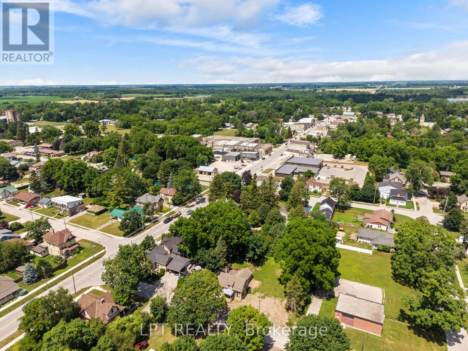 224 Roskeen Street, North Middlesex, Ontario  N0M 2K0 - Photo 10 - X13558868