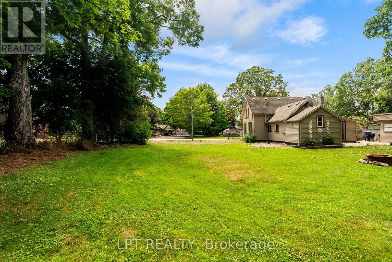 224 Roskeen Street, North Middlesex, Ontario  N0M 2K0 - Photo 18 - X13558868
