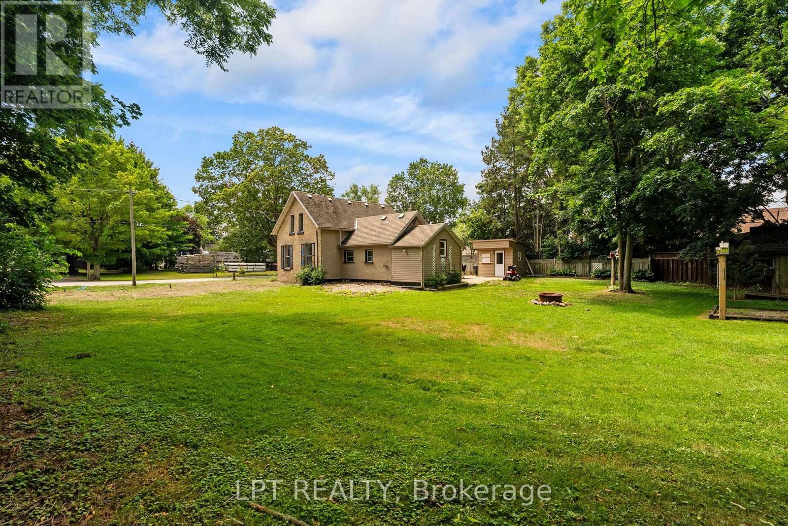 224 Roskeen Street, North Middlesex, Ontario  N0M 2K0 - Photo 19 - X13558868