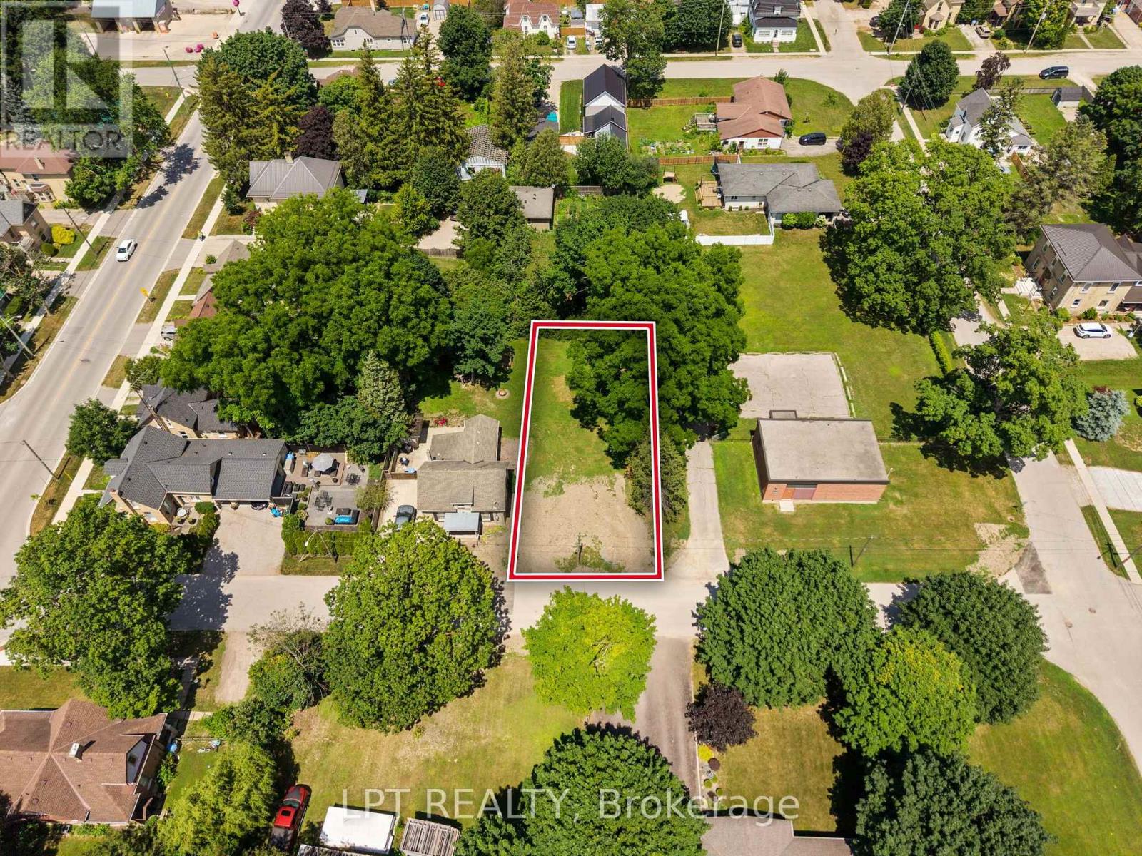 224 Roskeen Street, North Middlesex, Ontario  N0M 2K0 - Photo 3 - X13558868