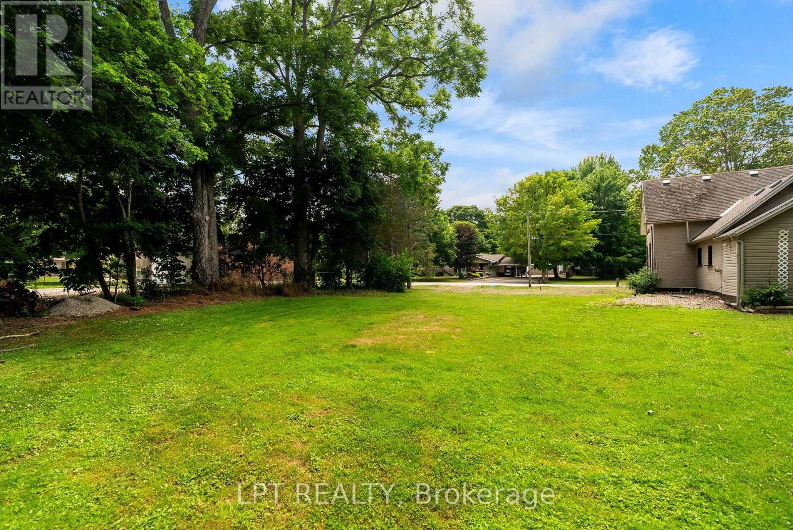 224 Roskeen Street, North Middlesex, Ontario  N0M 2K0 - Photo 5 - X13558868