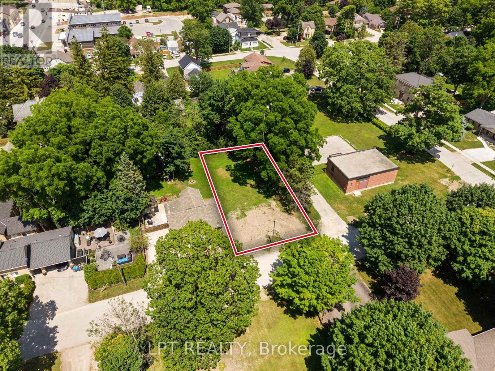 224 Roskeen Street, North Middlesex, Ontario  N0M 2K0 - Photo 6 - X13558868