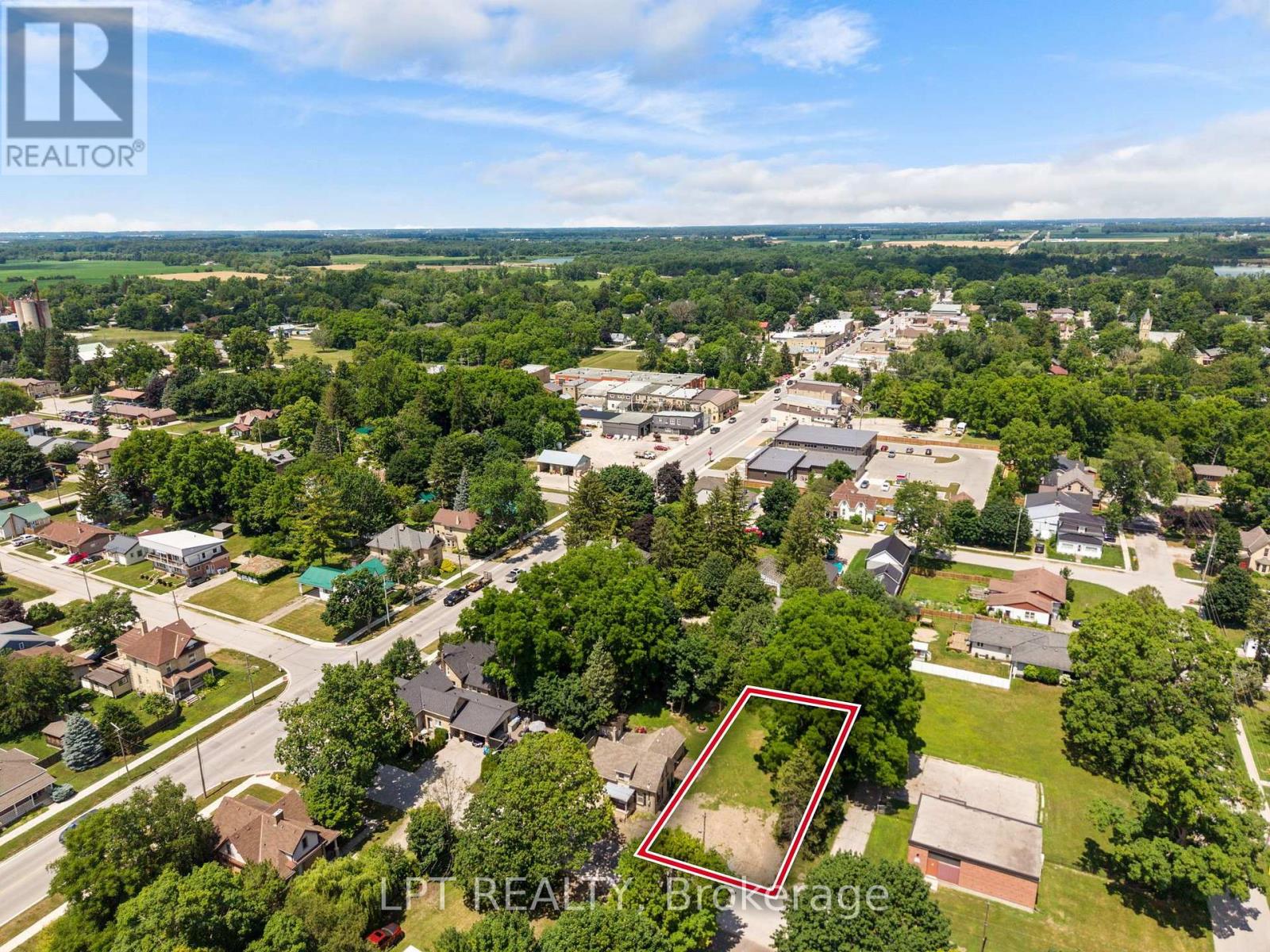 224 Roskeen Street, North Middlesex, Ontario  N0M 2K0 - Photo 7 - X13558868