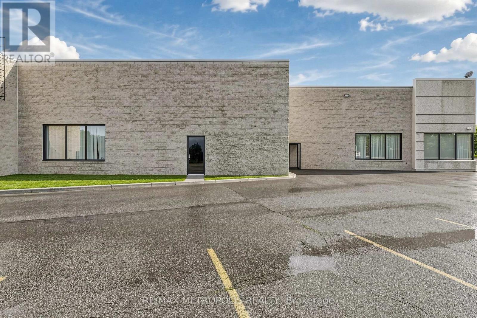 13 - 6991 Millcreek Drive, Mississauga, Ontario  L5N 6B9 - Photo 14 - W13558830