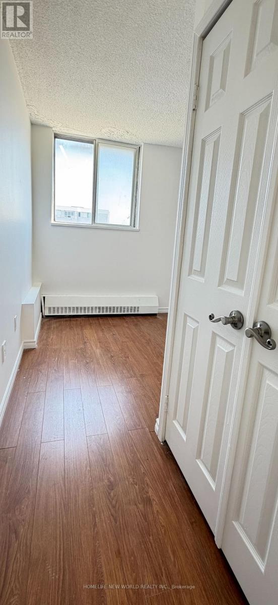 1114 - 50 Lotherton Pathway, Toronto, Ontario  M6B 2G7 - Photo 14 - W13558872