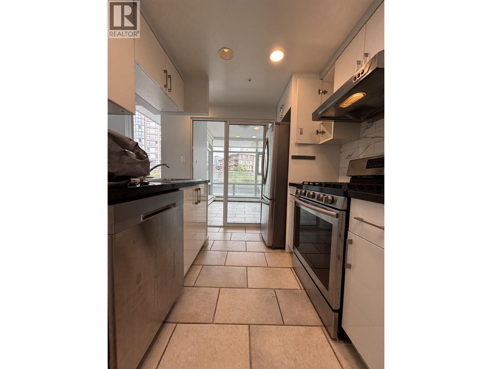 Xx1 198 Aquarius Mews, Vancouver, British Columbia  V6Z 2Y4 - Photo 13 - R3132074