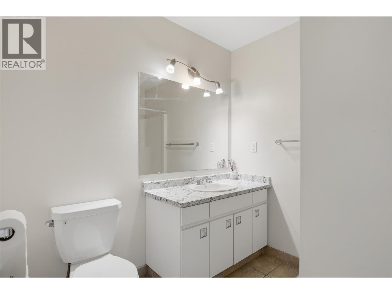 324 Whiteshield Crescent — photo 40