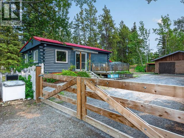 58 11th Avenue, Whitehorse, Yukon  Y1A 4H9 - Photo 5 - 17500